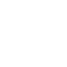 スタッフのマスク着用を義務化しています